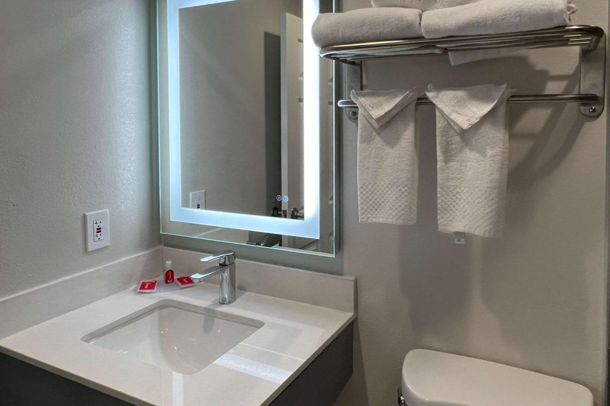 Quality Inn Tracy I-205 Exteriér fotografie